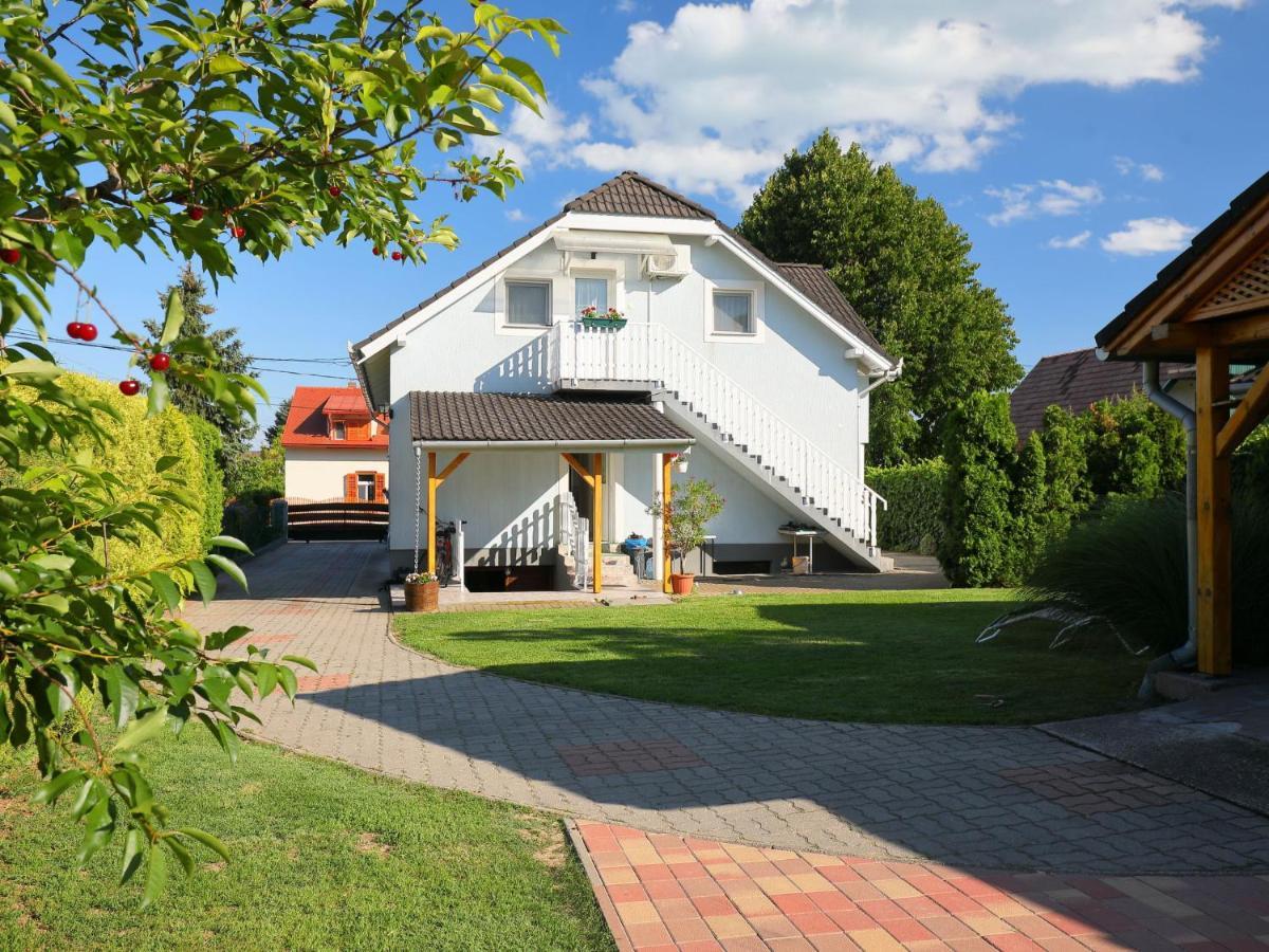 Apartment Gerania By Interhome Balatonfured Exterior photo